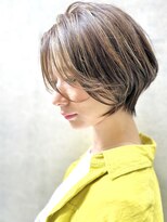 モア 下通店(MORE)&nbsp;オリーブカラーとショートボブで大人女子に