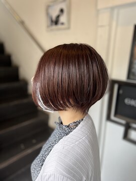 ケセラ(quesera) 肌映えピンクブラウンと前下がりショートボブ【大分/ケセラ】