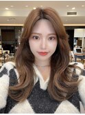 2wayバングでイメチェン！顔まわりレイヤーくびれヘアが人気◎