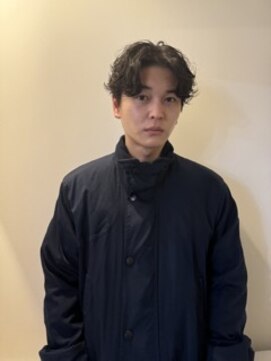 ソーレ(sole) yosukeフェザーパーマセンターパートマッシュメンズミディアム