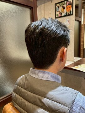 クロム(CHROM) センターパート20代30代40代カットメンズパーマ眉毛入間市