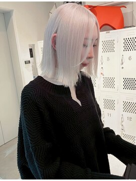 ラッドルーム(LAD ROOM.) ホワイトカラー/BOB/ハイトーン/切りっぱなしBOB/ブリーチカラー