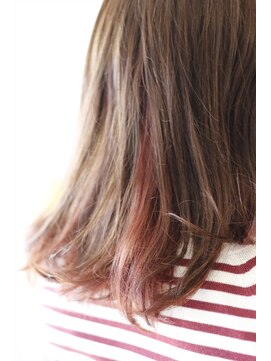 リラ ヘア サロン(rela hair salon) インナーカラーで鮮やかレッド☆