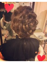 ヘアーセット モコロ(Hair Set MOCORO) 編み込みのアップ