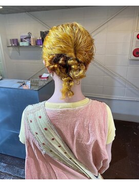 チカシツ(Chikashitsu) yellow arrenge/momoka