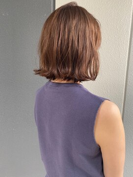 モルニ(MORNI) オレンジブラウン_マロンベージュ Aラインボブ かきあげ