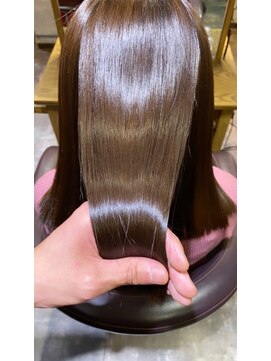 ミエル ヘア 新宿(miel hair) 〈mielhair新宿〉美髪　髪質改善ULTOWA