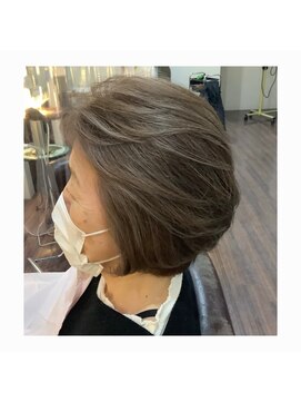 ワタナベ Watanabe美容室 白髪ぼかし
