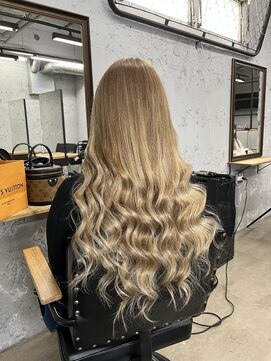 ワン(ONE) ベージュ