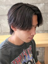 ヒュイル バイ ニアウ(Hwyl by Niau)&nbsp;メンズマッシュセンターパートスパイラルパーマニュアンスパーマ