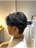 襟足ありのセンターパート