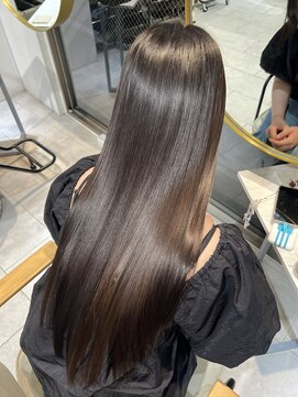 ティア(Tia.) ロング/縮毛矯正/髪質改善