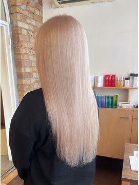 ココロヘアー マド(Cocolo hair MADO) ホワイトベージュ