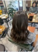 くびれヘアナチュラルゆるウェーブ