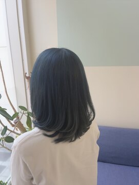 マテカ ヘアー(mateca hair) ミディアム×ダークネイビー