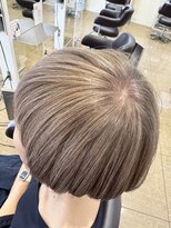 レッド(ReD)&nbsp;白髪ぼかし/白髪ぼかしハイライト/脱白髪染め/金沢/髪質改善