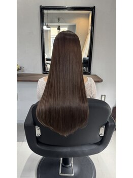 オール(Oar)の写真/髪質改善トリートメントで、髪の芯から美しく。ダメージを補修し、指通りなめらかな憧れの美髮へ。