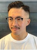 バーバー 七三分け フェードカット 黒髪ショート ビジネス