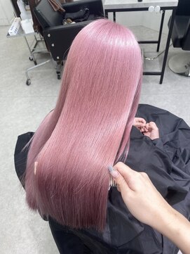 ペレ 渋谷(PELE) 黒髪/クラゲヘアー/オリーブグレー/小顔/ココアベージュ/渋谷