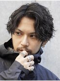 大分波巻きパーマツイストスパイラルパーマセンターパートゆるめ