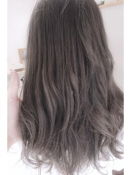 ヘアーアンドアトリエ マール(Hair&Atelier Marl) 【Marl外国人風カラー】グレージュのハイライトカラー