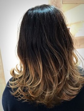 ジェイ エヌ バイ ネオリーブ(J/N by neolive) グラデーションカラー☆