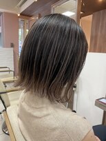 フィガロ デュデュ 新石切店(Figaro DOU DOU) 【白髪ぼかし】 ボブ/バレイヤージュ