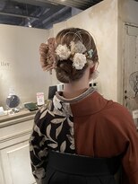 髪質改善と縮毛矯正の専門店 サンティエ(scintiller)&nbsp;卒業式タイトアレンジ