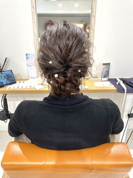 ネイロ 日本橋(NeiRo) ヘアセットボブハイライトカラー大人ショートカット白髪ぼかし