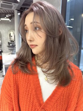 シティ(CITY) レイヤーカット ミディアムレイヤー 色気レイヤー 韓国ヘア