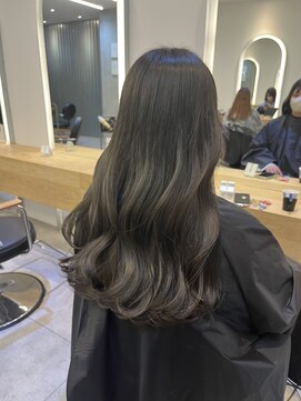 ジーナ 渋谷駅前(Zina) オリーブグレージュ