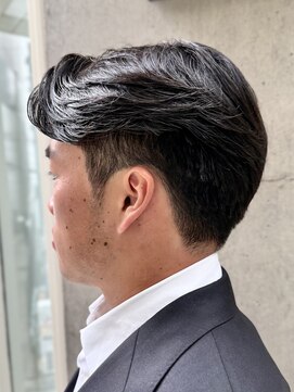 ニコ トウキョウ ロジック(nico TOKYO Logic) センターパート　ニュアンスパーマ