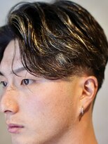 メリケンバーバーショップ コウベ(MERICAN BARBERSHOP KOBE)&nbsp;メンズカットバーバースタイルセンターパートN1