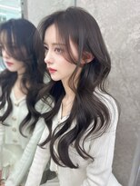 キティー サカエ(kiti SAKAE)&nbsp;グレージュ/レイヤーカット/ハッシュカット/オリーブベージュ/栄