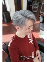 ルッカヘアガーデン 鶴ヶ島店&nbsp;メンズシルバー/シルバー/ブリーチありカラー/白髪ぼかし