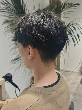 ゼン(ZEEN) 刈り上げメンズパーマ