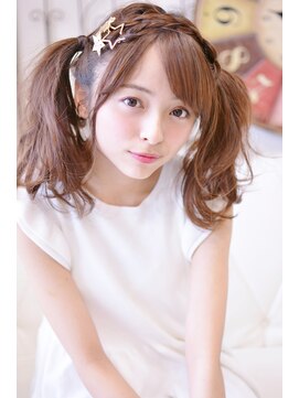 メイズ(MAZE) セミディのツインテールアレンジ【メイズ東中野・鍛原志行】