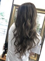 リリー ヘアーアンドビューティー(Lily)&nbsp;ハイライトカラー