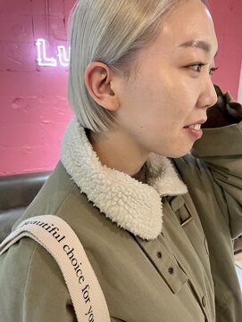 クロム バイ リエット(Chlom by Lietto) ハイトーンボブ