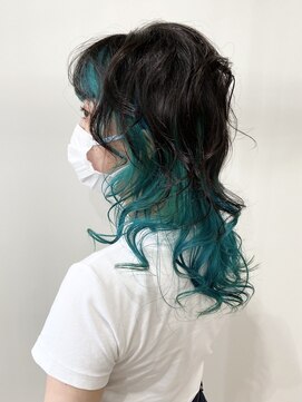 ホワイト 梅田(white) インナーターコイズカラー