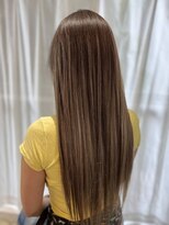 ツムグ 代官山 中目黒(TUMUGU)&nbsp;30代40代50代大人可愛いグレイヘア白髪ぼかしショコラアッシュ