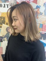 トロニー(TLONY)&nbsp;渋谷TLONY ベージュ　stylist/ miaki