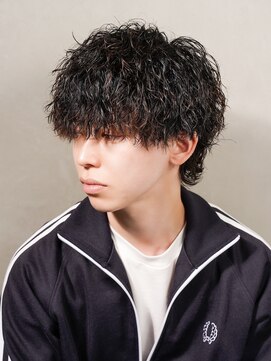 アルファ 新宿(alpha) フェザーパーマ/刈り上げセンターパート/サーフカール[新宿]