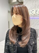 ふんわりカールのショコラアッシュ【新宿駅/ロングヘア】