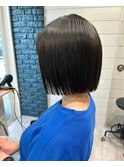 切りっぱなしボブ