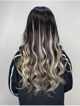 フツーロ 栄(FUTURO) プルエクステ