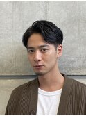 黒髪ビジネス刈り上げショート