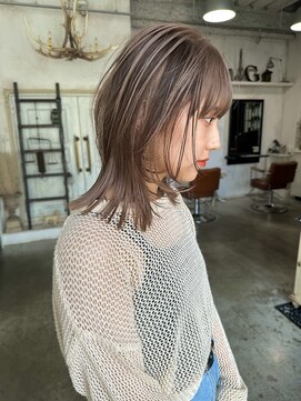 トレンチ(TRENCH) 《TRENCH Riku》レイヤーカット　ハイライトカラー