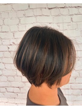 キーマン(KEYMAN) ハイライト / ショートボブ