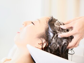 アミエ(ami e)の写真/【育毛促進×頭皮環境改善】疲れていませんか？疲労緩和と育毛促進は【育毛促進ヘッドスパ】がオススメ◎